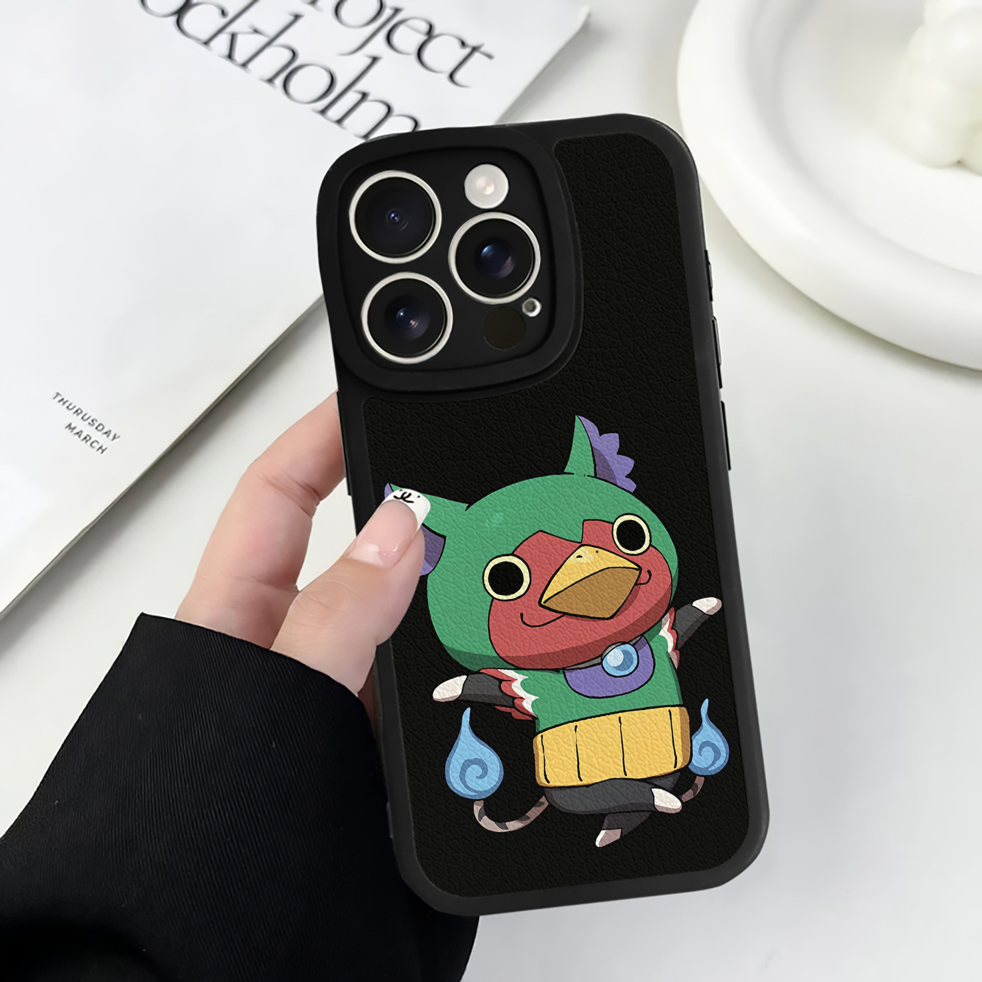 （画像用） 妖怪ウォッチ Yo-kai Watch 【iPhone 16シリーズ対応】シリコンスマホケース（レザー調） 材質：シリコン